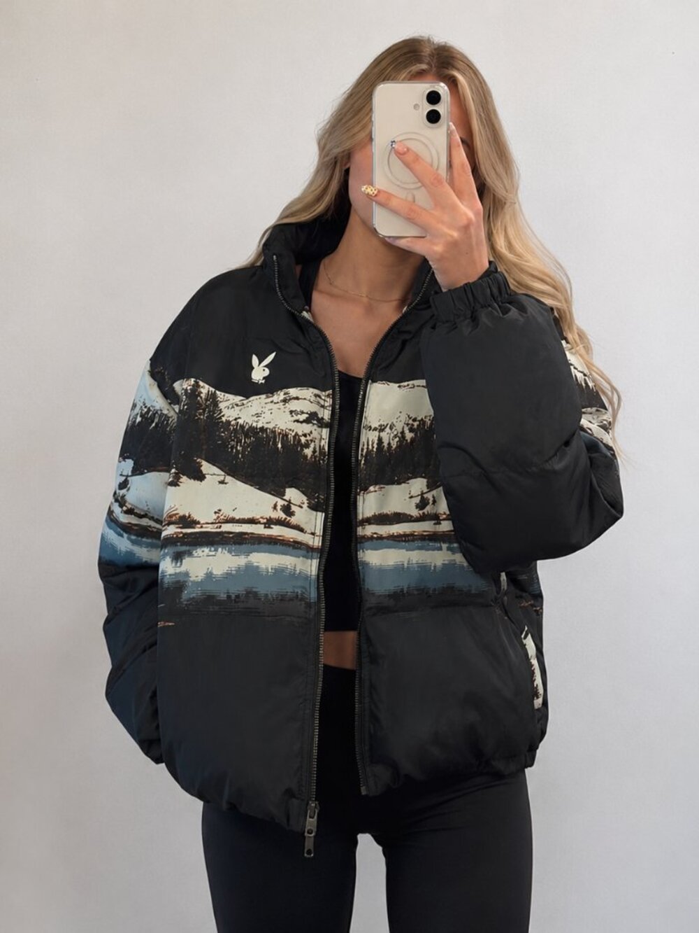 Playboy Apres Ski Mountain Puffer Jacket (M/L)